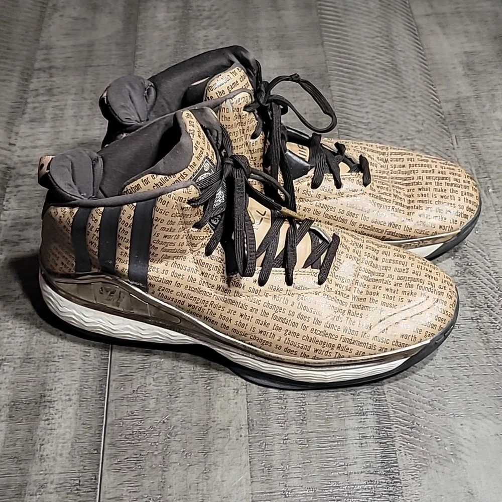 Adidas J-Wall John Wall BHM Men's Sneakers Shoes Size 9.5